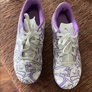 Puma Youth Tacto ll Purple And White Soccer Shoes. Good Condition. Size 3.